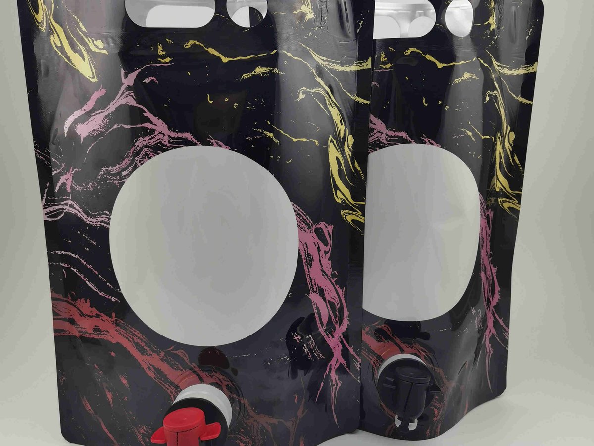 Customisable Dual-Gusset Stand-up Spout Pouch for Wine